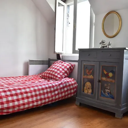 Appartamento Cosy With Panoramic View Of Parigi